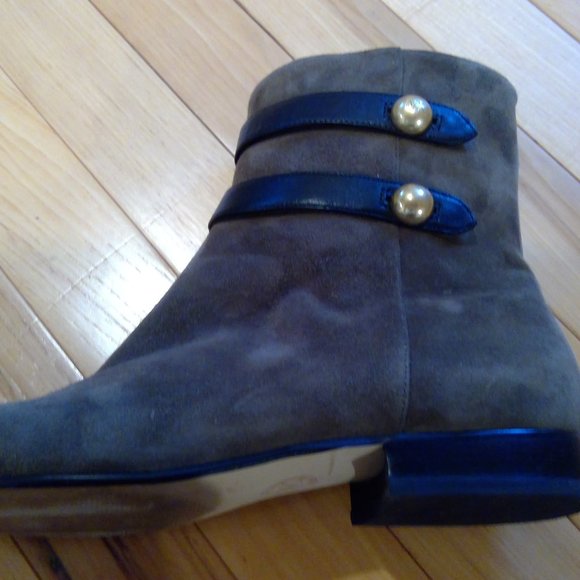 Olive Green Booties - Picture 7 of 8